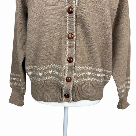 Handmade Womens Wool Tan White Cardigan Sweater Est Size M/L Fair Isle Cabincore - Picture 4 of 9